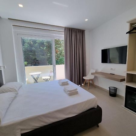 Marea Retreat Rooms Marina di Camerota Exterior foto